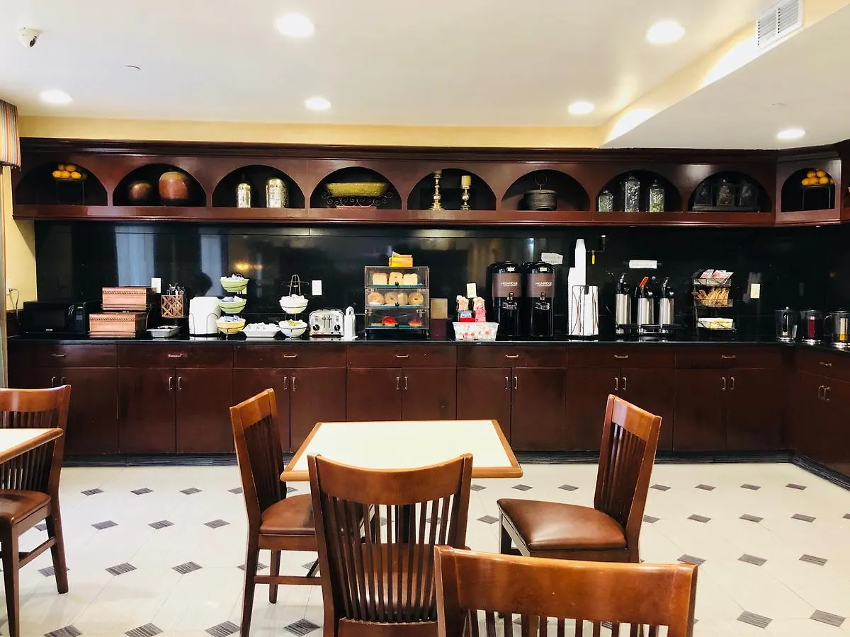 Queens County Inn And Suites New York Hotell